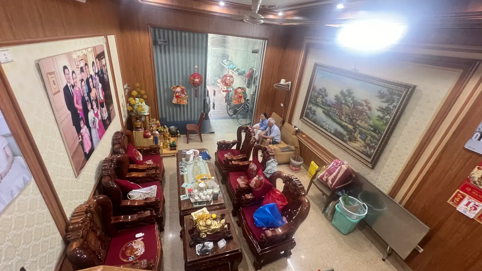 Nhà 3 tầng cốt lệch, 138m2 - mặt phố, cạnh trường Hồng Đức