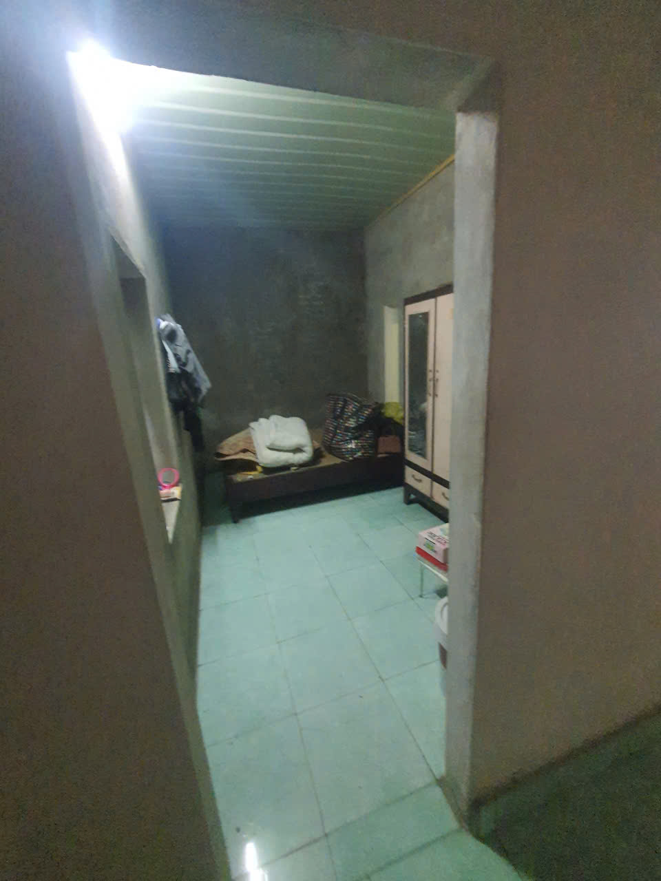 Nhà cấp 3 giữa lòng TP, ngõ 2m mà chỉ 1,1 tỷ