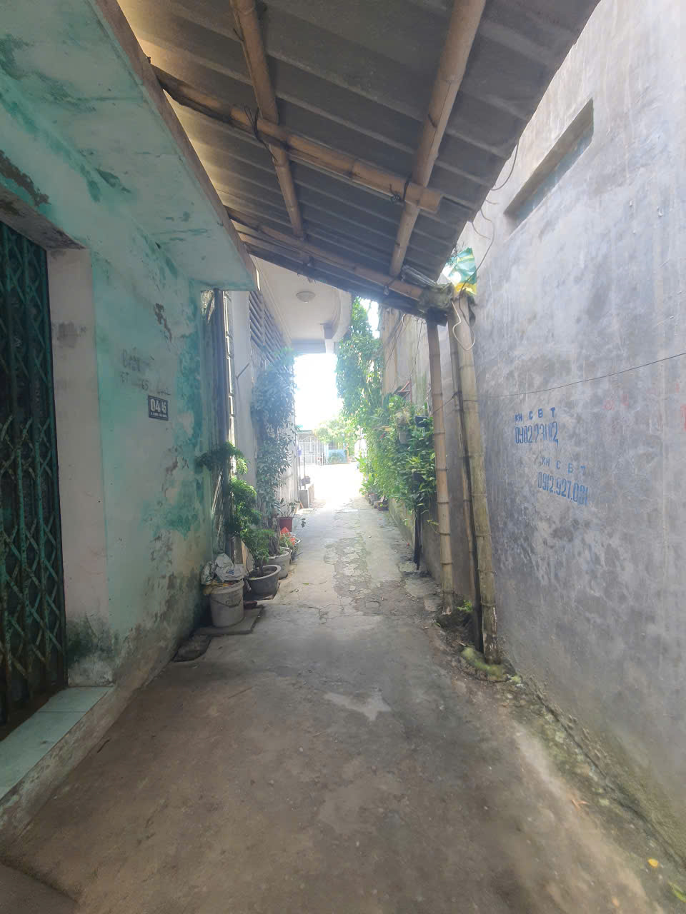 Nhà cấp 3 giữa lòng TP, ngõ 2m mà chỉ 1,1 tỷ