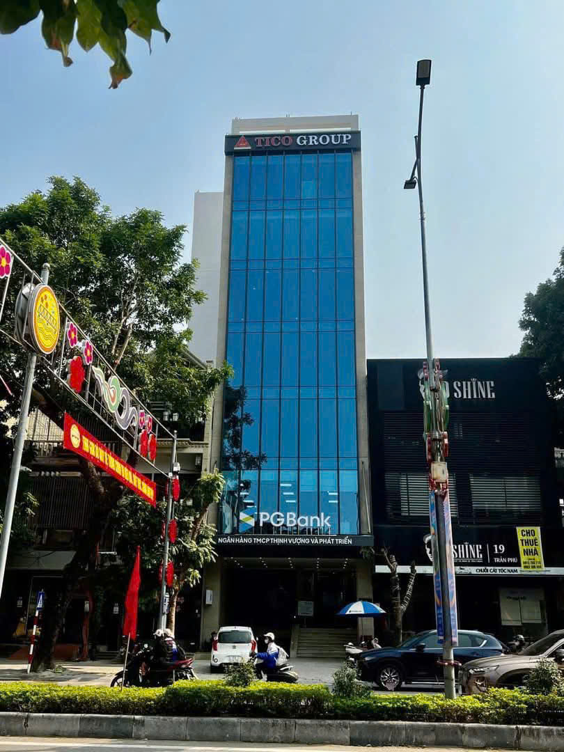 Cho thuê mặt bằng cạnh vincom