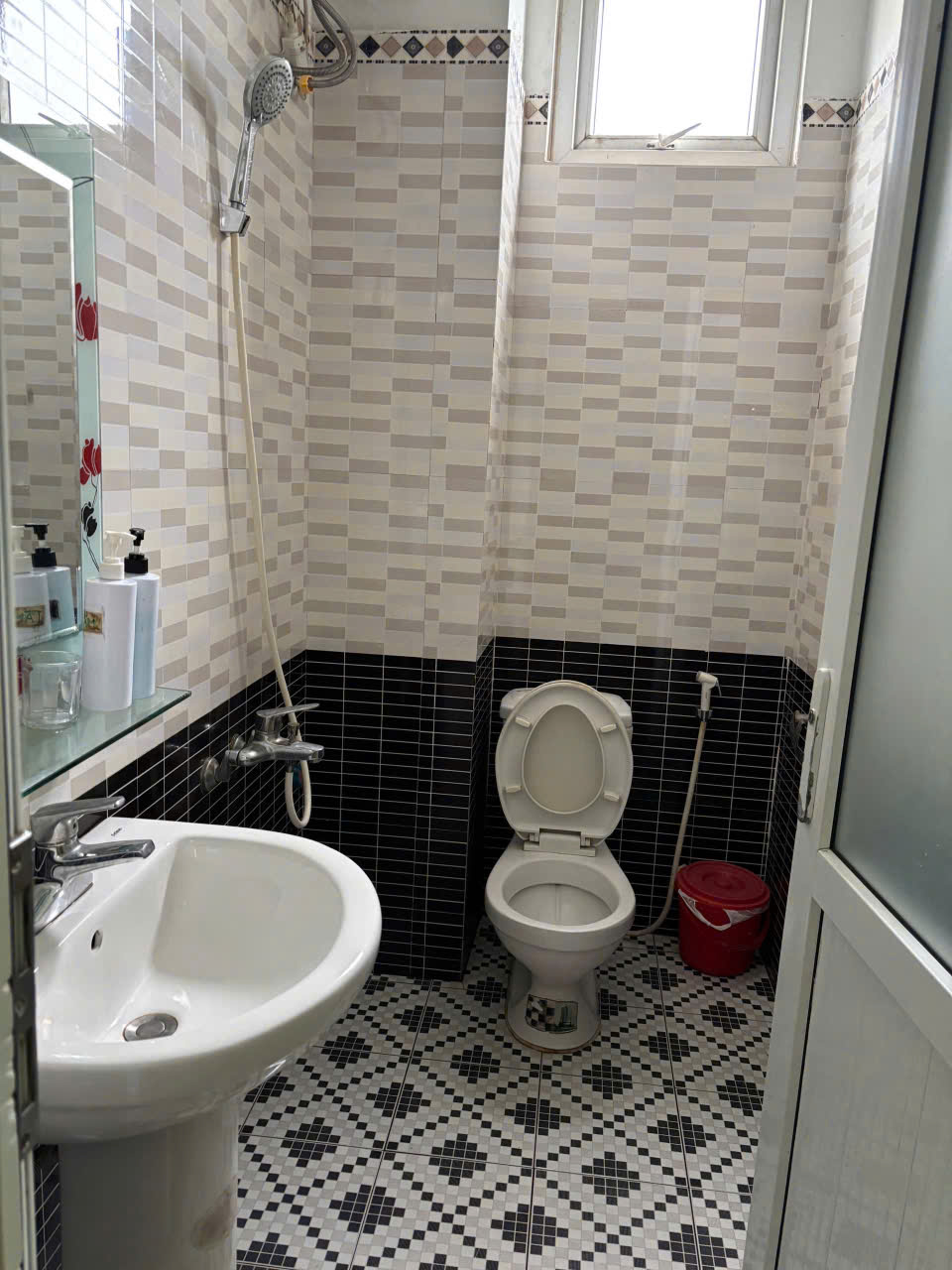 Nhà 2 tầng đầu ve 2 mặt tiền, đại lộ nam sông mã TP THANH HOÁ