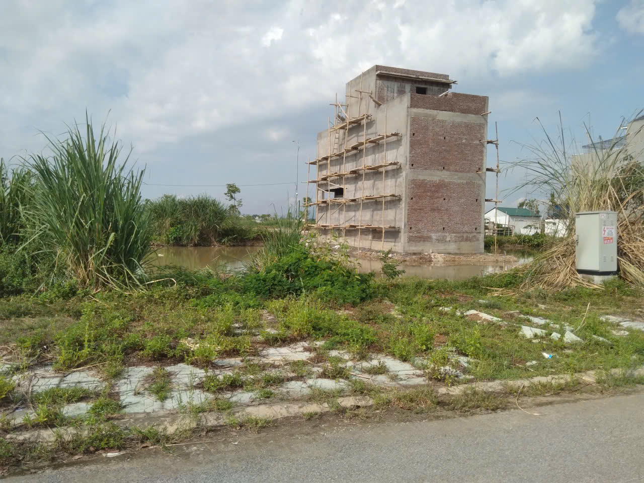 Ra Ngay Lô Đẹp Giá Mềm - Đại Đô Thị Đông Sơn MB 9637