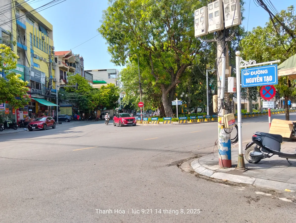 Bán nhà 2 tầng Trường Thi (Hạc Thành) Thanh Hóa gần Quảng Trường Lam Sơn giá 1,55 tỷ