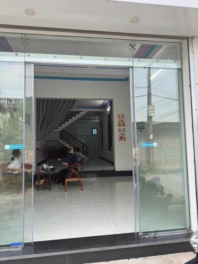 Bán nhà 2 tầng mặt phố phường Quảng Thọ Sầm Sơn - diện tích 110m², mặt tiền 6m