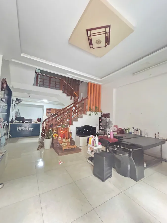Bán nhà 4 tầng MB3037 phường Đông Thọ - vị trí đẹp, vỉa hè rộng, kinh doanh tiện lợi