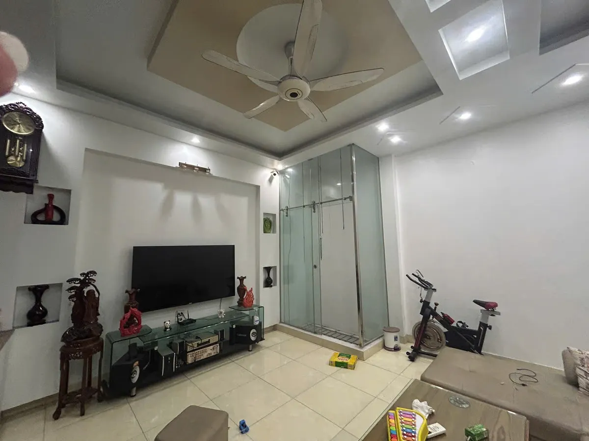 Bán nhà 4 tầng MB3037 phường Đông Thọ - vị trí đẹp, vỉa hè rộng, kinh doanh tiện lợi