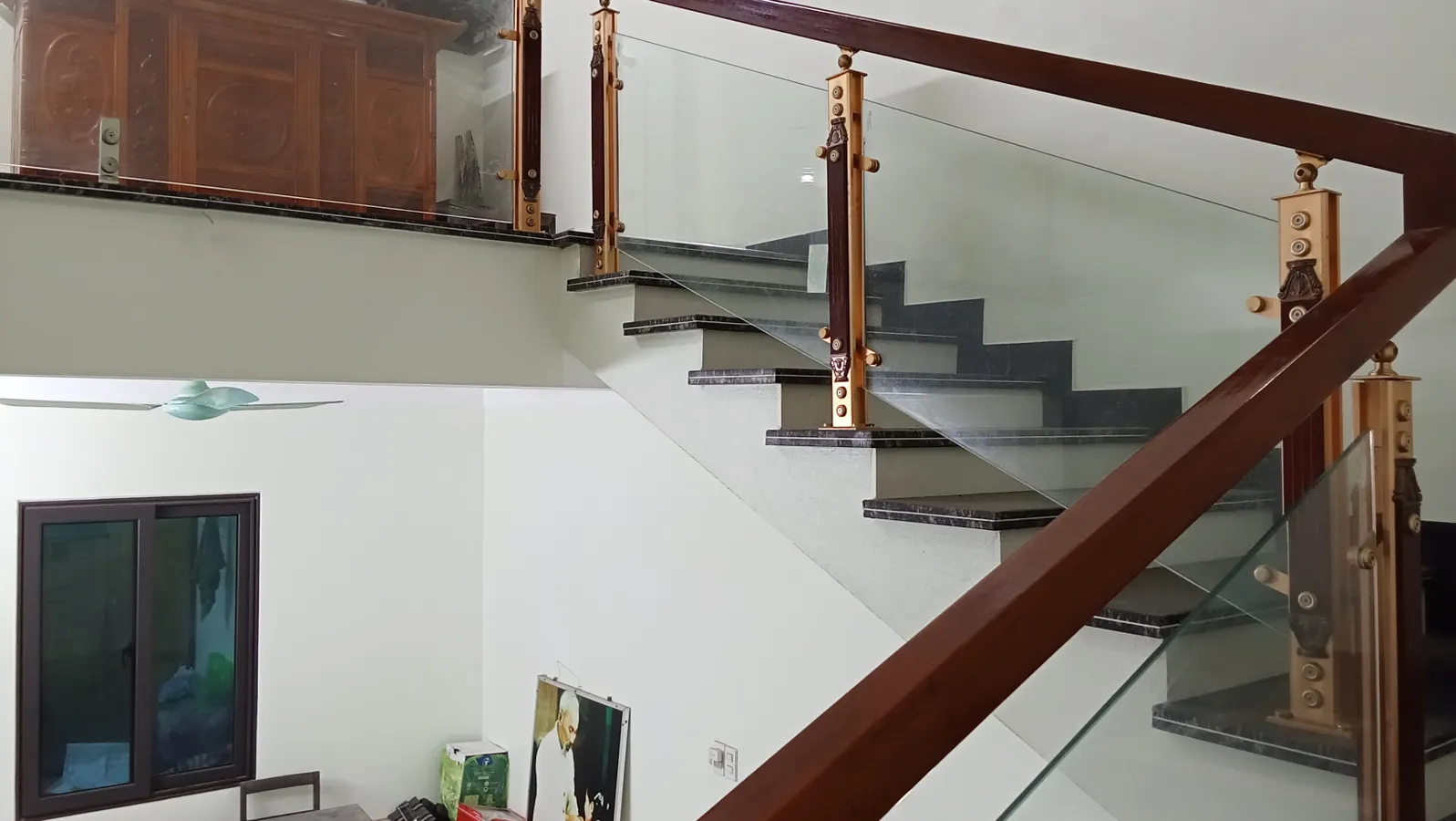 Bán nhà 3 tầng cốt lệch - Trung tâm phường Đông Sơn, TP Thanh Hóa