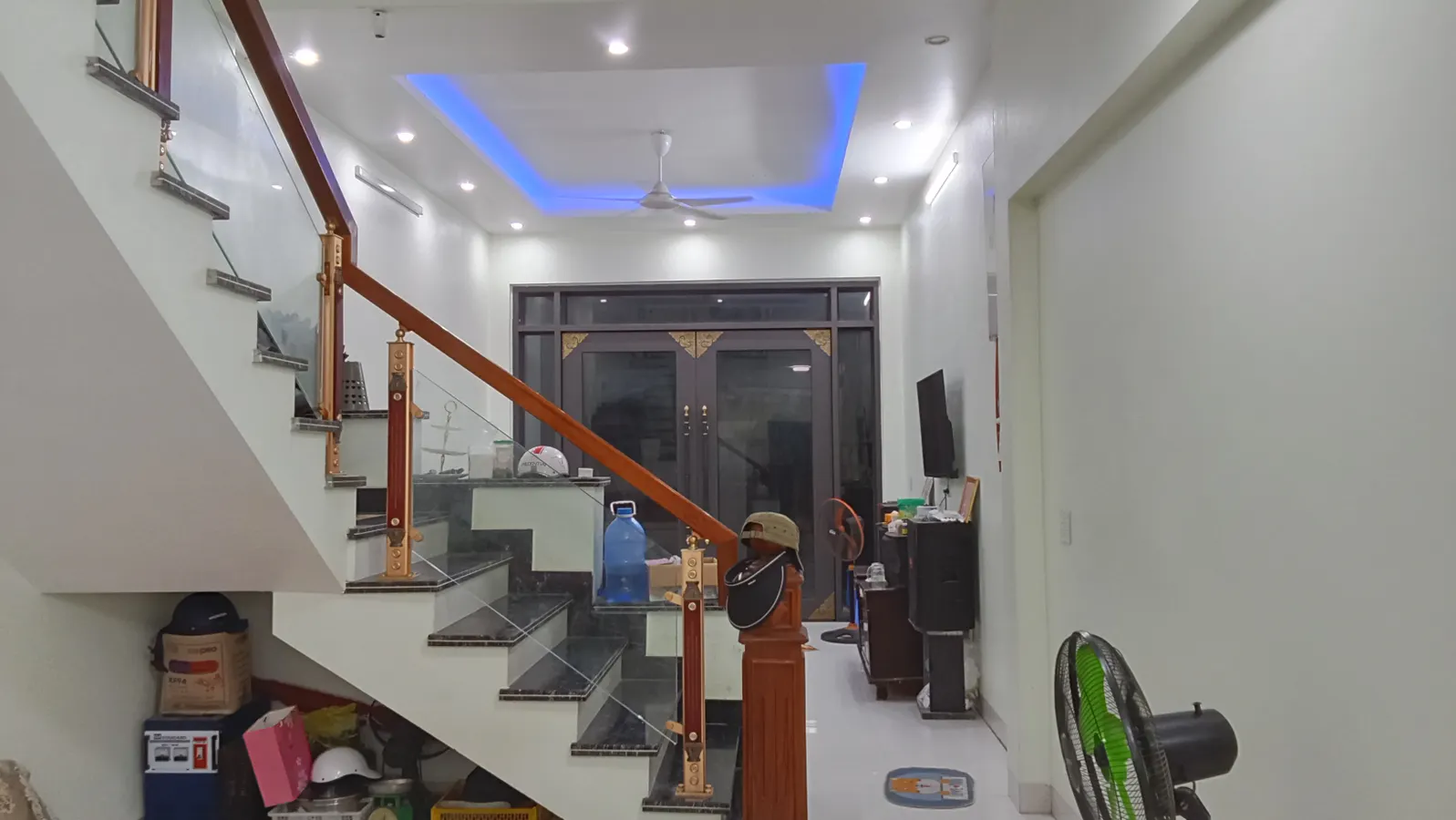 Bán nhà 3 tầng cốt lệch - Trung tâm phường Đông Sơn, TP Thanh Hóa