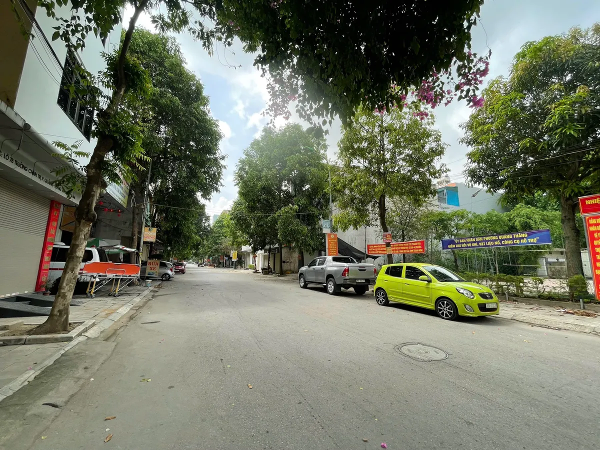 Nhà 4 Tầng Hiện Đại Gần Trường Chính Trị, Quảng Thắng