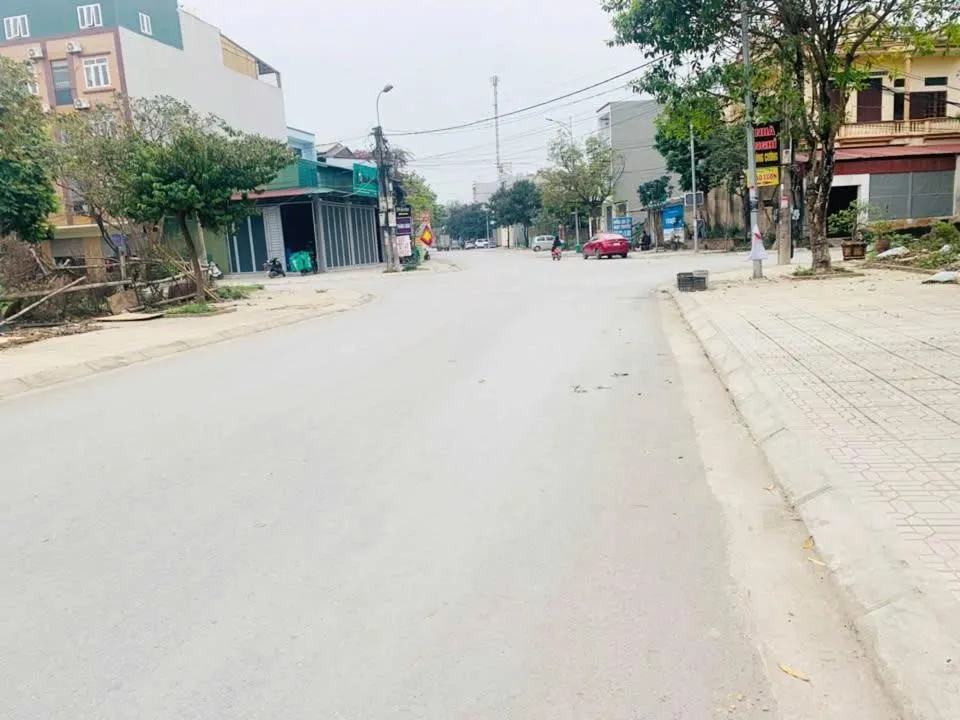 Đất đẹp mặt Trần Bình Trọng, gần trường Lam Sơn, chợ Đông Thành - Chờ chủ mới!