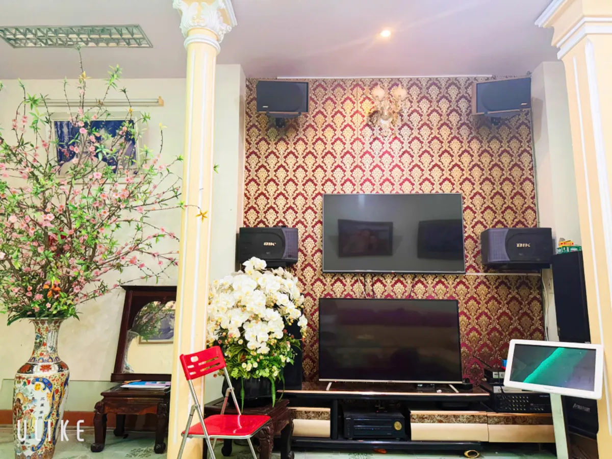 Bán nhà mặt phố lê hoàn- 8 tầng thang máy, kinh doanh sầm uất