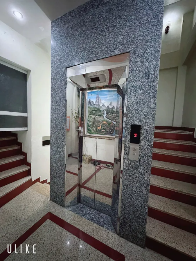 Bán nhà mặt phố lê hoàn- 8 tầng thang máy, kinh doanh sầm uất