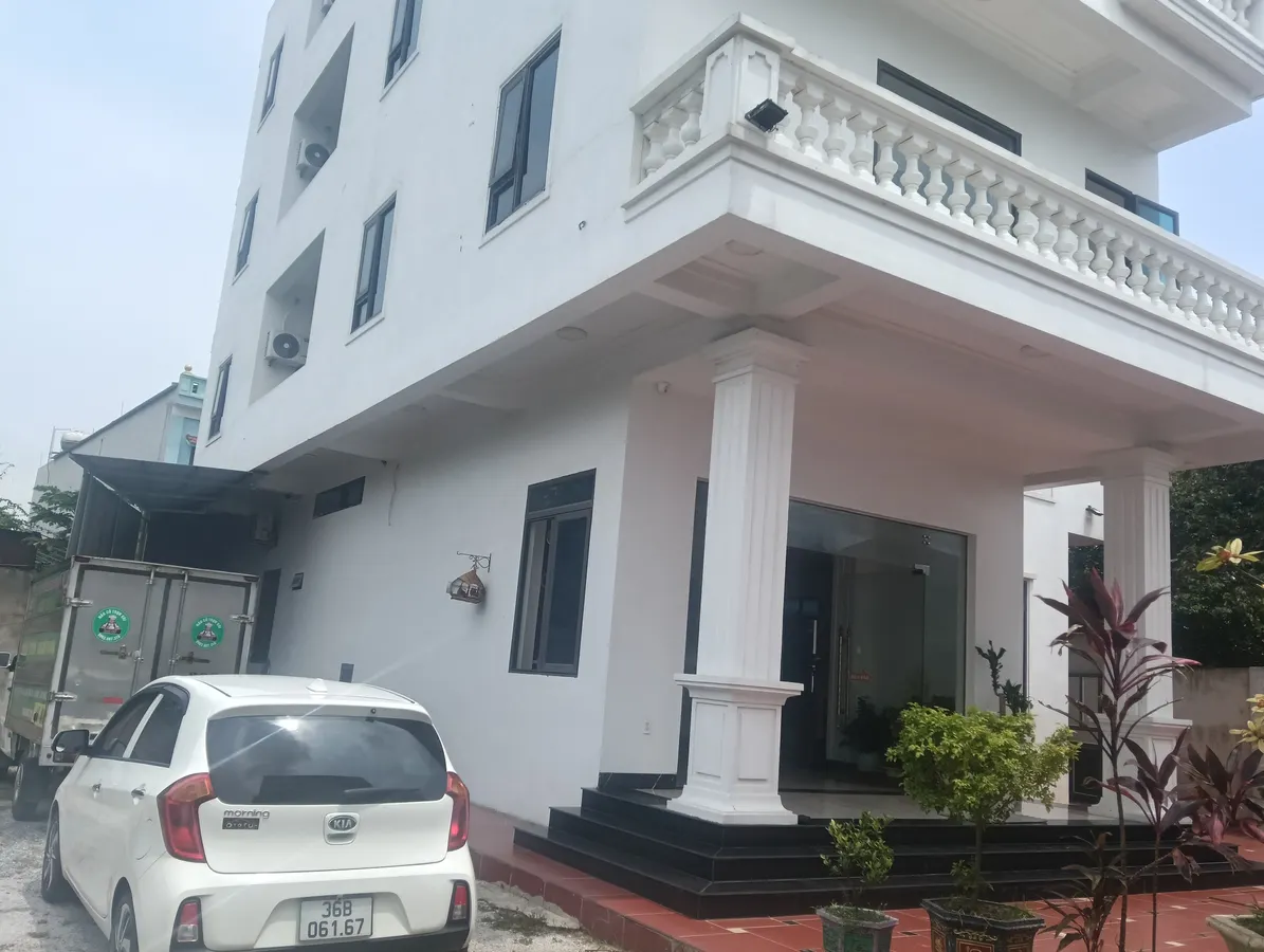 Bán khách sạn 21 phòng tại biển Hải Tiến, Thanh Hóa, diện tích 537m²