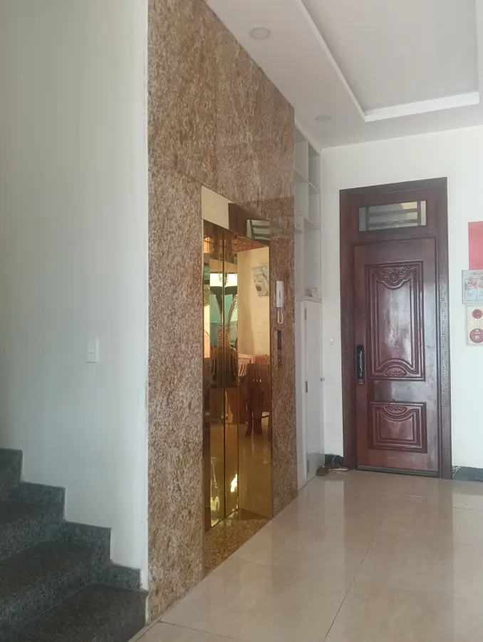 Bán khách sạn 21 phòng tại biển Hải Tiến, Thanh Hóa, diện tích 537m²