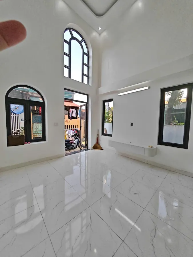 Bán nhà 1,5 tầng trung tâm phường đông hương - S=60m2, thiết kế hiện đại, giá chỉ hơn 2 tỷ