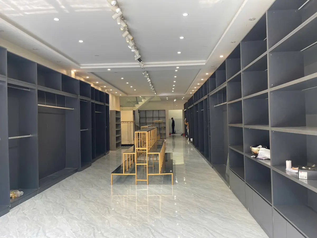 Bán nhà 2 tầng trung tâm phường ba đình - mặt bằng kinh doanh siêu lợi nhuận