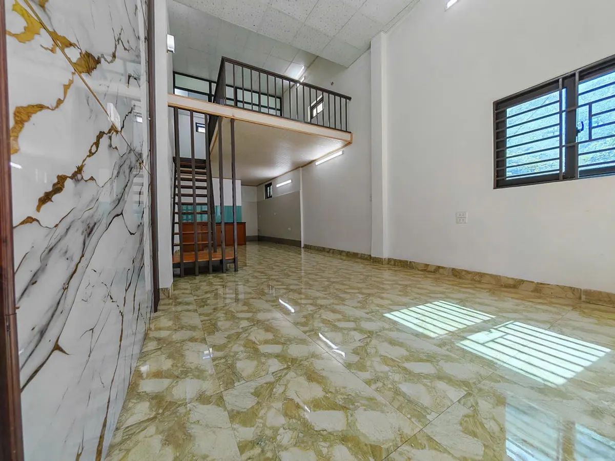 Nhà 2 mặt tiền gần 40m2 có gác lửng tại phường đông vệ, chỉ 1650tr