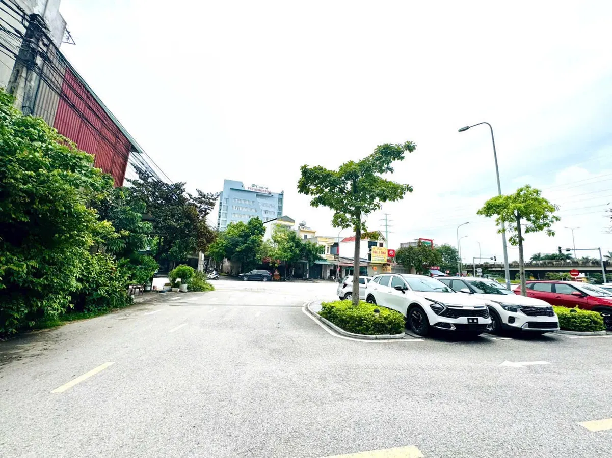 Bán đất 80m2 mặt tiền 5m tại mb1185 phường quảng hưng - gần cầu vượt Sầm Sơn