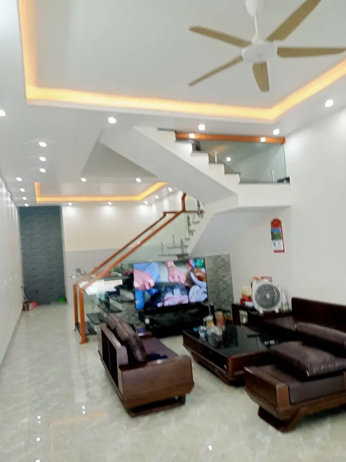 Bán nhà 3 tầng Nam Ngạn - diện tích 70m², mặt tiền 5m, giá chỉ 4,7 tỷ