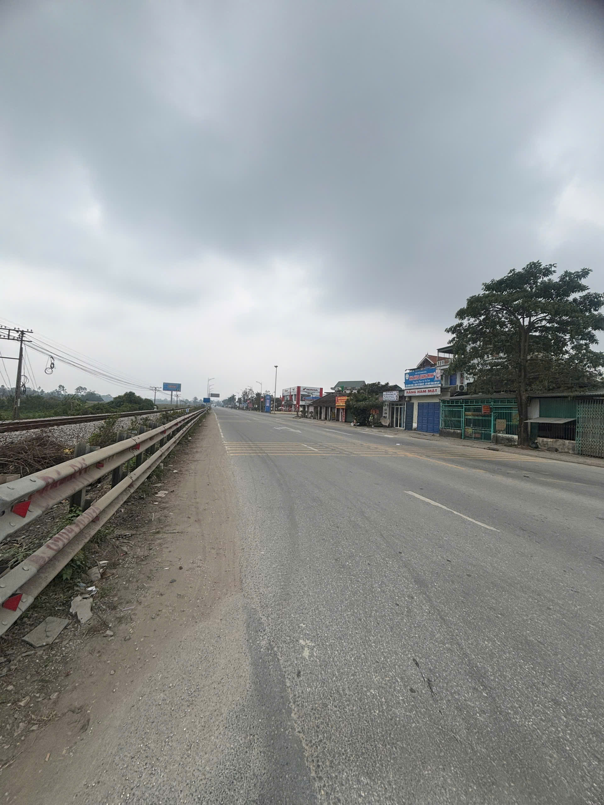 Bán đất kinh doanh Hoằng Quỳ Hoằng Hóa, 200m2, mặt tiền 9.5m, giá 3 tỷ x