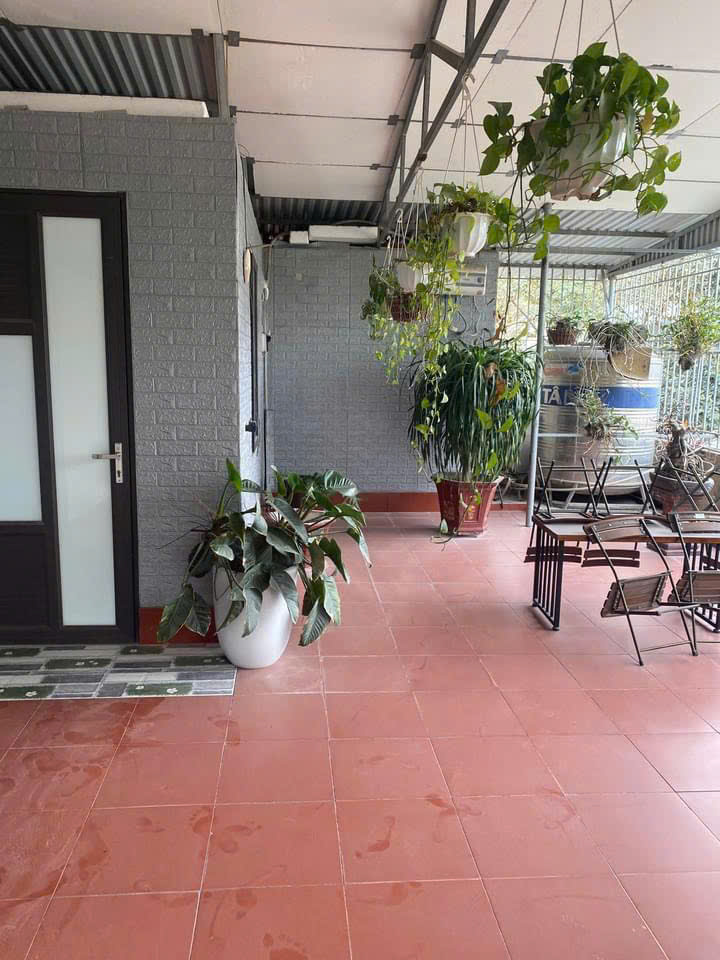 Bán nhà 2 tầng 2m mặt tiền phường An Hưng, diện tích 203m2, mặt tiền 9.45m, sân rộng, giá 4.4 tỷ