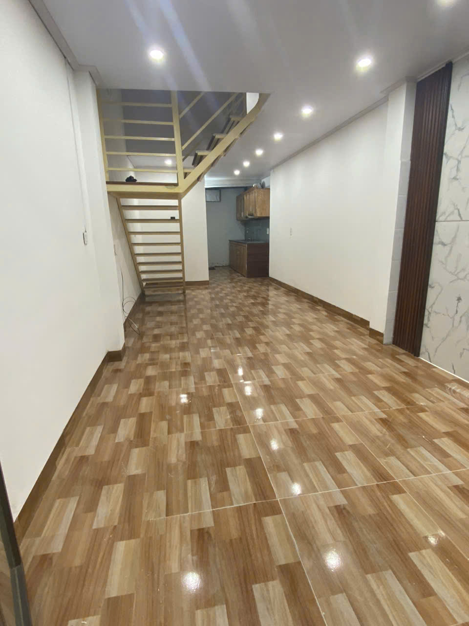 Nhà ngõ Phú Vinh phường Phú Sơn 42,6m2 giá chỉ 1,5 tỷ rẻ hơn căn chung cư