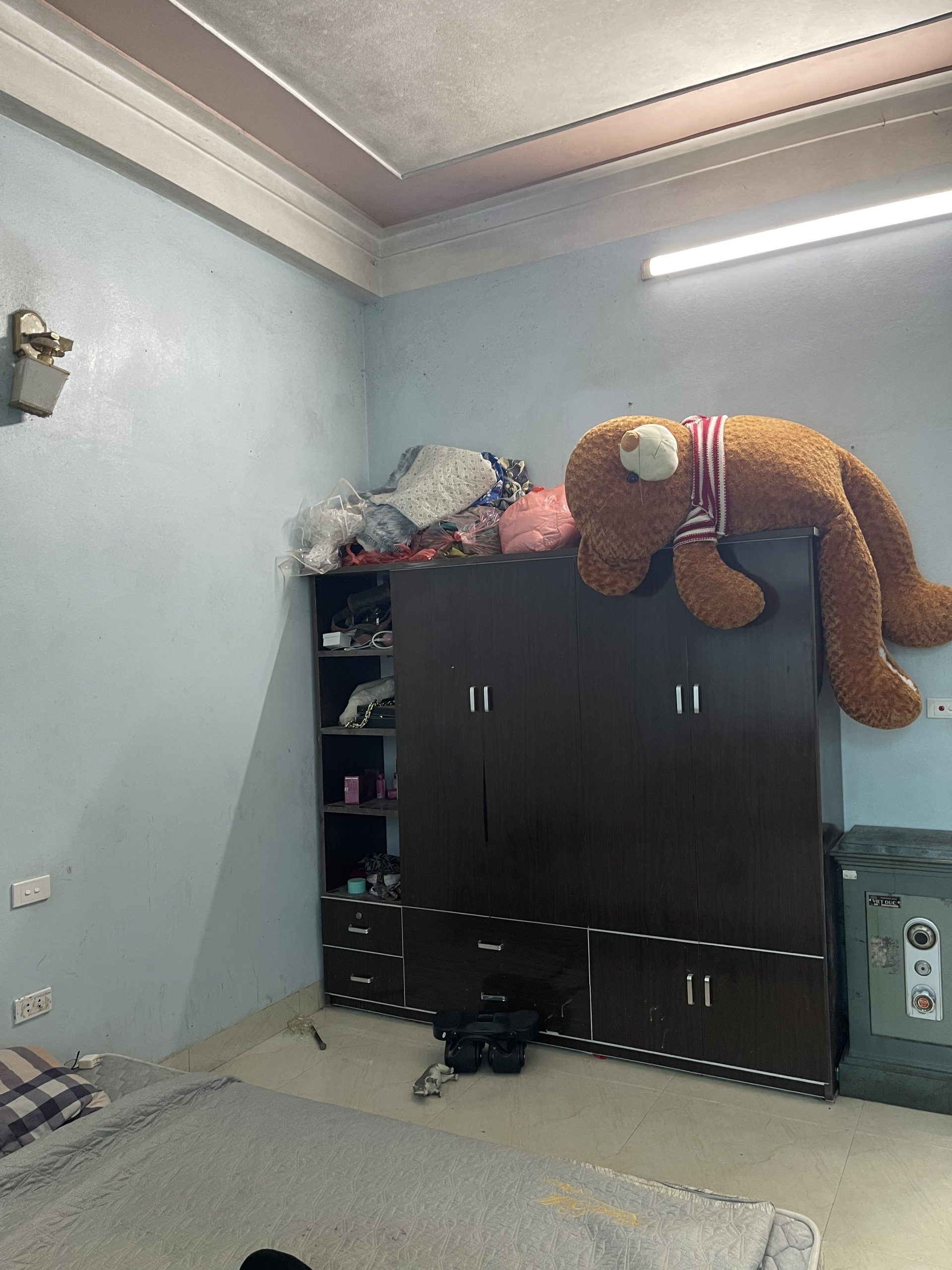 Bán nhà 3 tầng phường Quảng Thắng - mặt đường Nguyễn Phục, 64m2, vỉa hè 20m, kinh doanh tốt