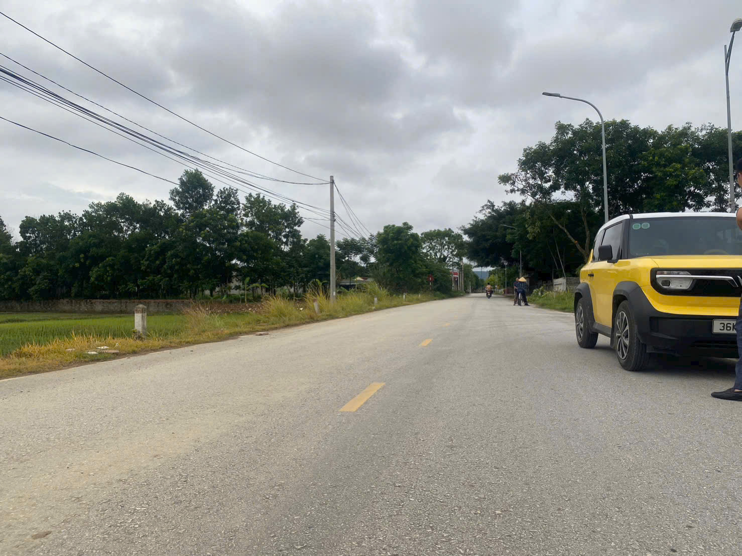 Bán lô đất mbqh 4961 Thiệu Khánh 90m2, trục chính, đường ô tô