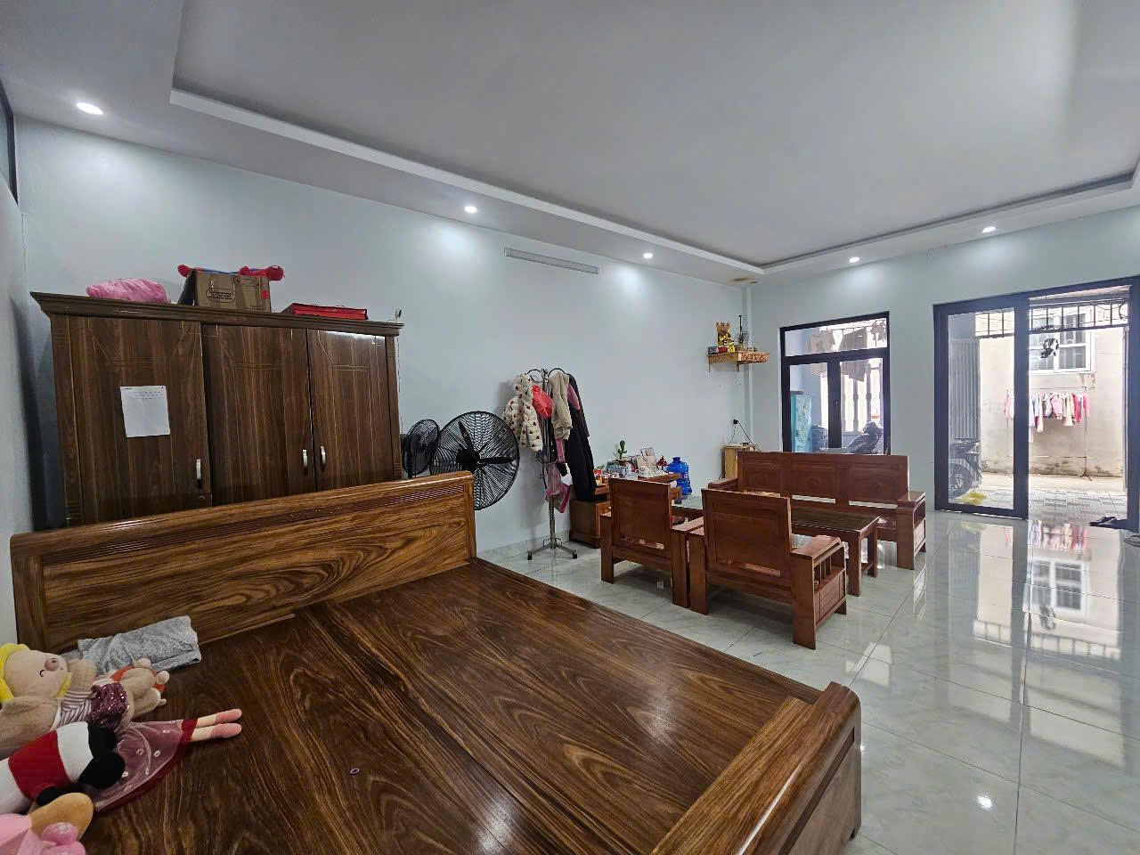 Bán nhà cấp 4 có gác xép 2 phòng ngủ tại Quảng Hưng, gần chuyên Lam Sơn