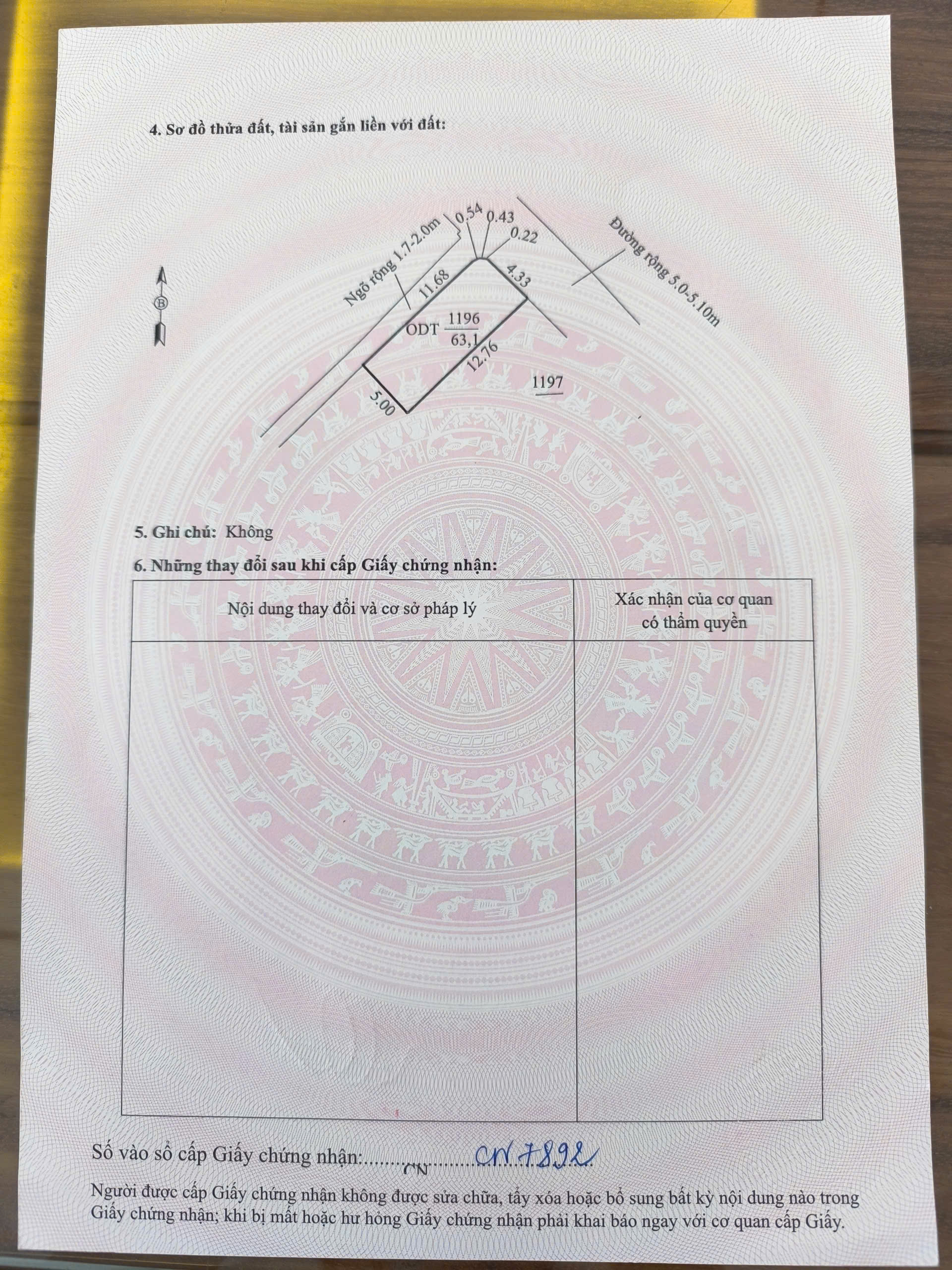 Bán nhà 3 tầng đầu ve gần CVN Đông Hương 63m², full nội thất mới tinh, đường ô tô thông