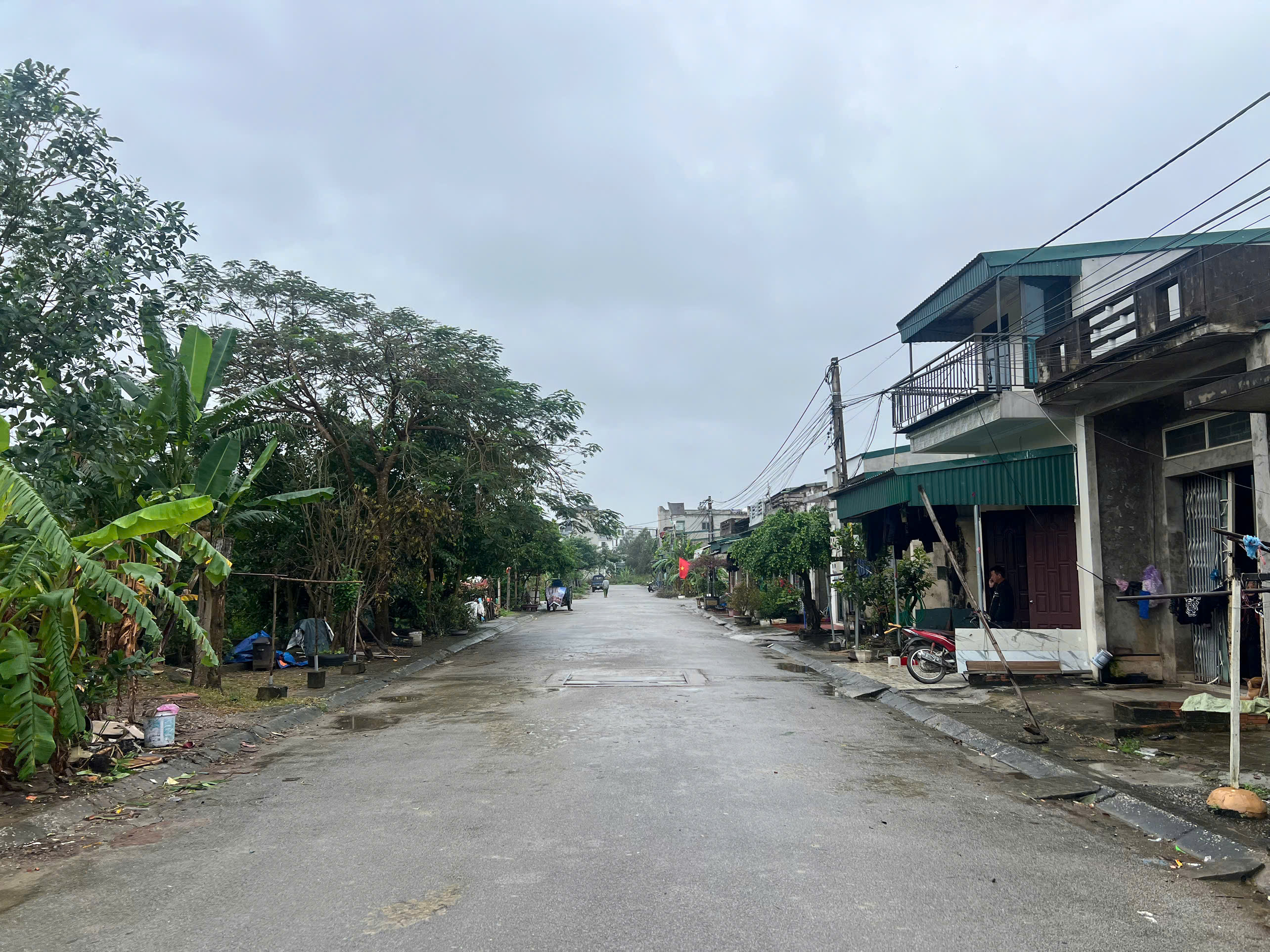 Bán lô đất e02 mb 1784 Đông Hải 100m2 sát Central Riverside giá ngộp 3,4 tỷ