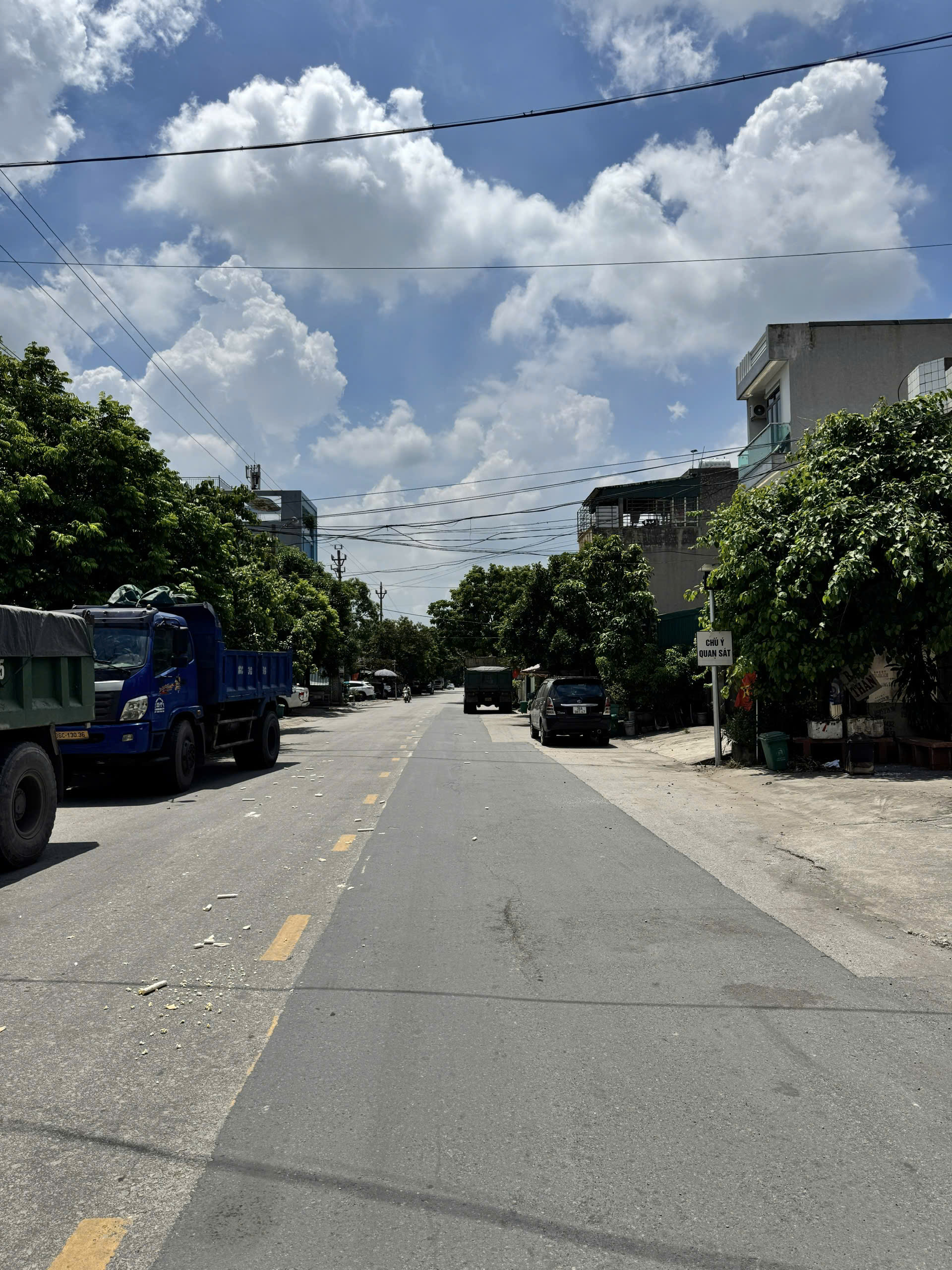 Bán nhà 2 tầng trục chính Bạch Đằng Quảng Hưng, dt 92m2, mt 4m, đường 24m