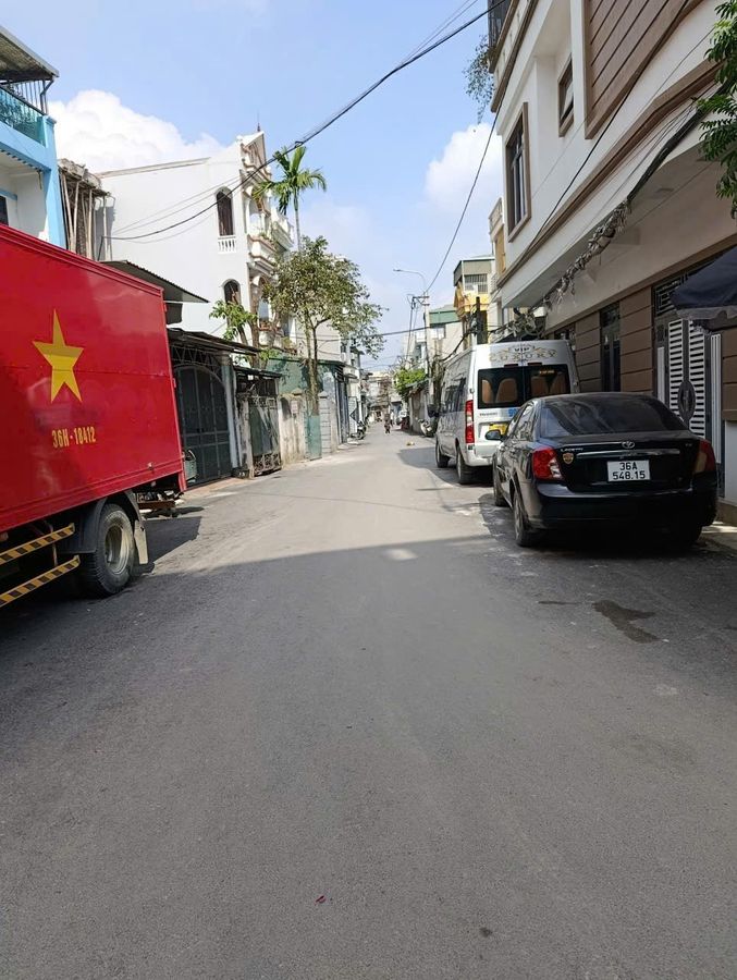 Nhà 2 tầng sau chung cư 379, 85m², mặt tiền 5,07m nở hậu, đường ô tô tránh - giá hơn 3 tỷ