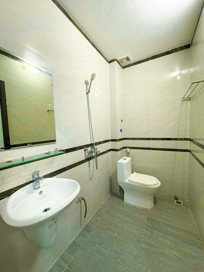 Nhà đầu ve 3 tầng kinh doanh Lê Lai | diện tích 94,3m2, xây cốt lệch, sử dụng gần 283m2