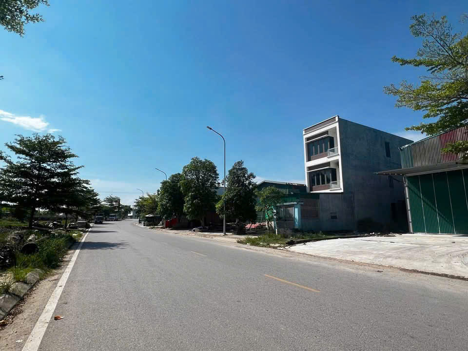 Bán đất MBQH 14 Quảng Thành 80m2, mặt tiền 5m, đường 30m gần Đại học HDU 3