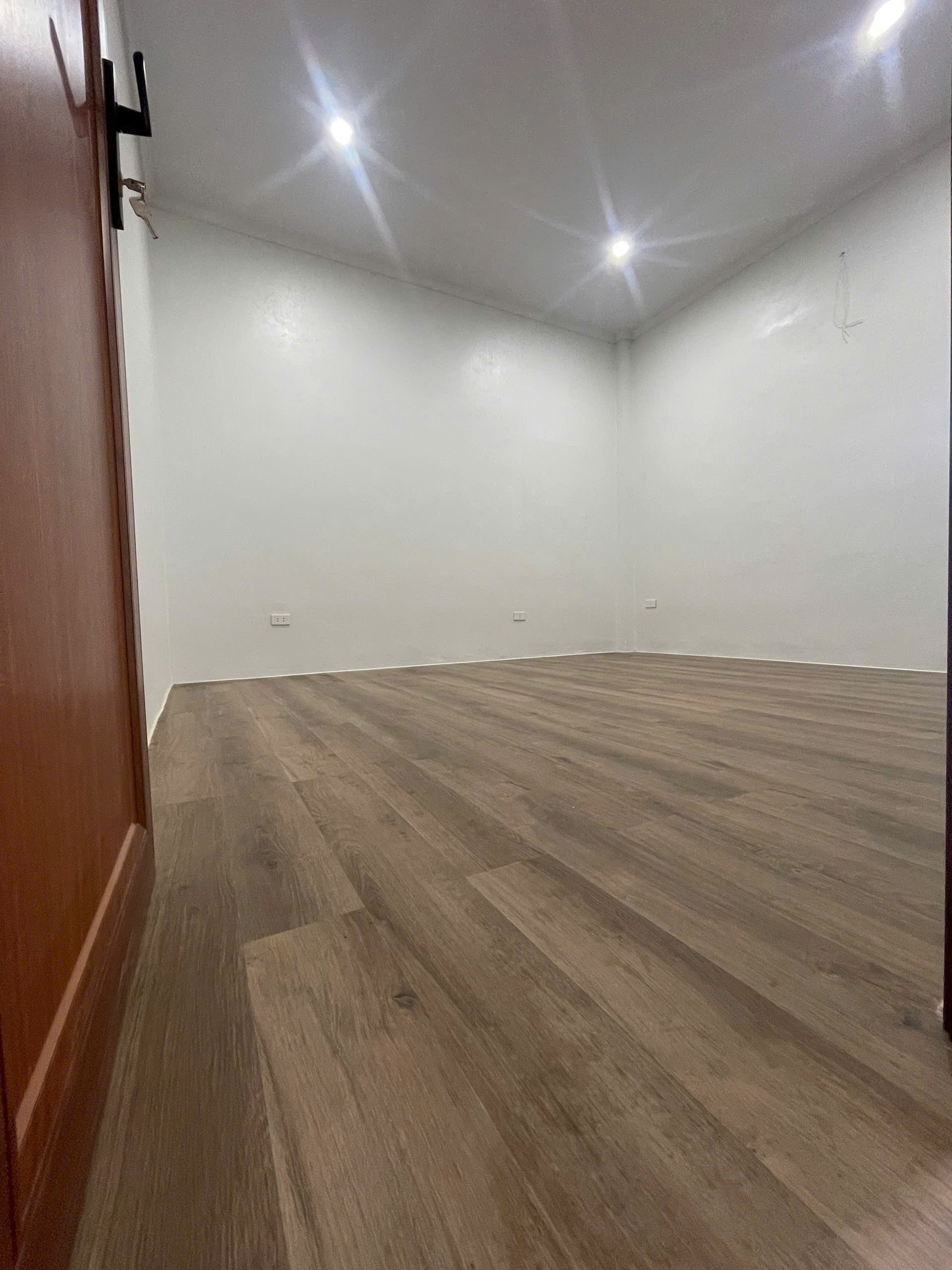 Bán nhà 2 tầng phố Thành Mai Quảng Thành, 67m2 giá 2,18 tỷ gần HDU