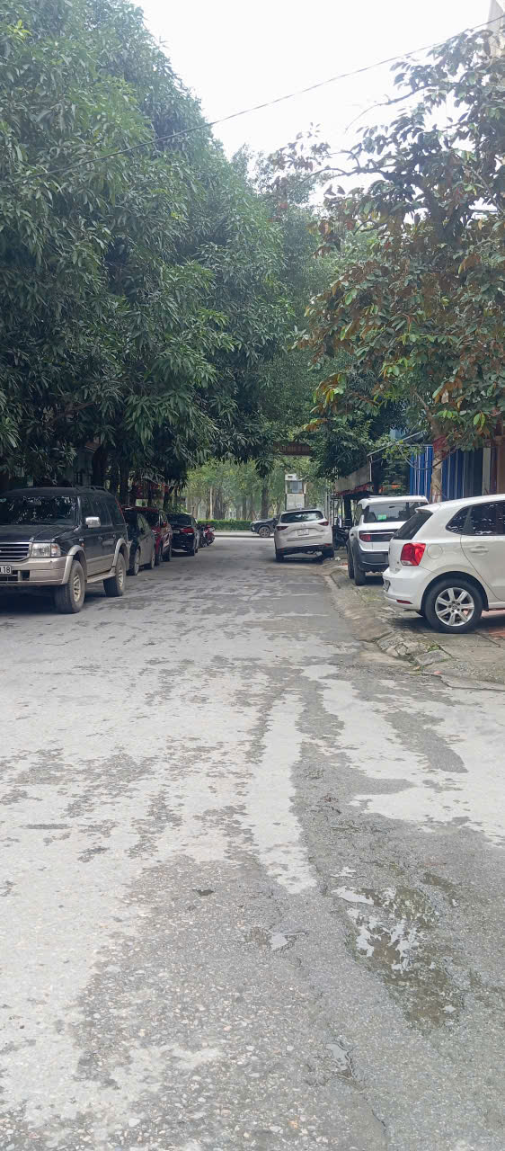 Bán nhà 4 tầng mặt tiền 10m tại Trường Thi, Thanh Hóa - đường 8m, gần trường Nguyễn Trãi