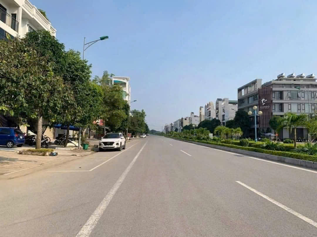 Bán đất nền 2 mặt tiền, MBQH 2155 Đông Vệ 80m2, mặt tiền 5m, gần Hồ Sen giá nhỉnh 50 triệu/m2