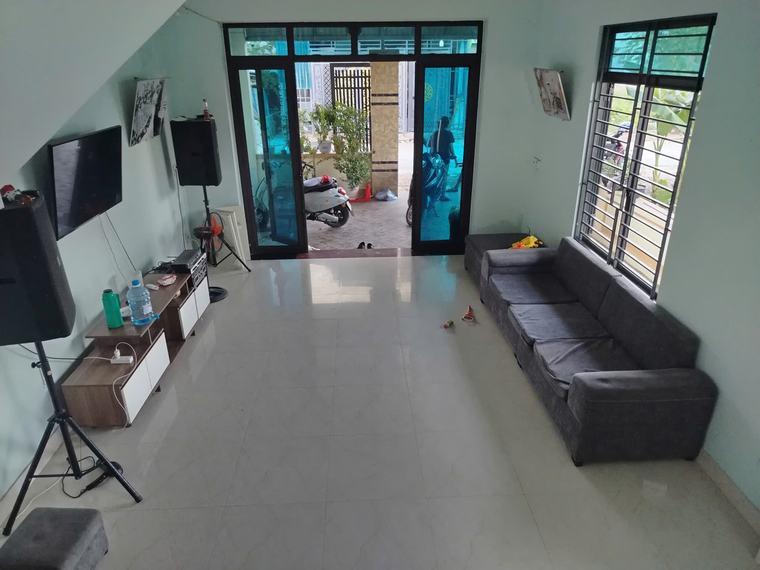 Bán nhà 1,5 tầng MB 40 Quảng Phú 96m2, mặt tiền 6m, gần Nam Sông Mã