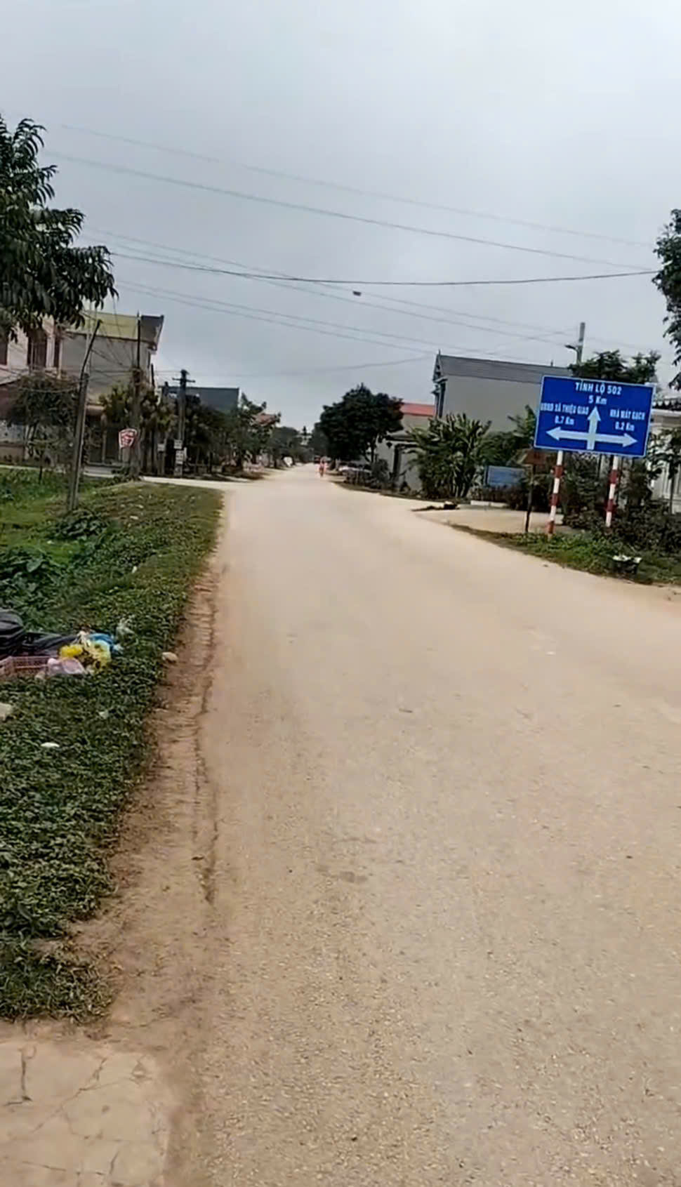 Bán đất mặt đường Thống Nhất Đông Tiến 100m2 - mặt tiền 5m - giá 1 tỷ 450