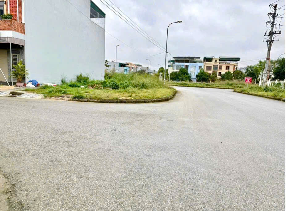 Bán lô đất đầu ve 97,5m2 mặt tiền 6m trục Lý Nam Đế kđt Bình Minh - đường 24m giá nhỉnh 8 tỷ