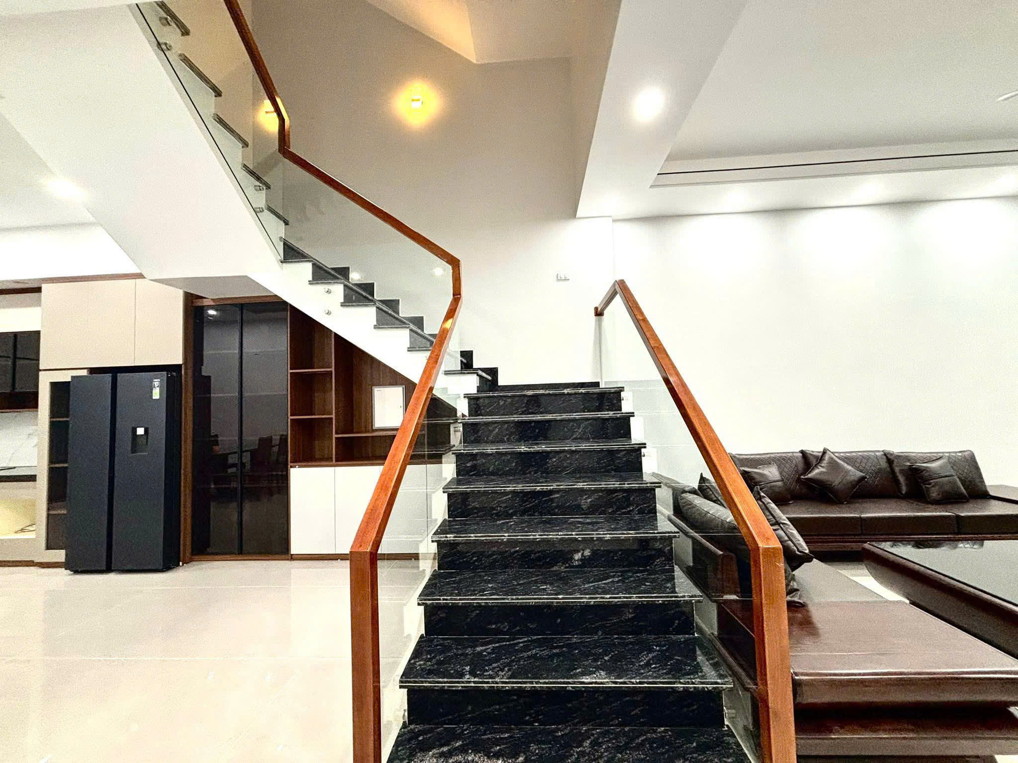 Bán nhà 3 tầng kđt An Hoạch - 100m2, gần King place, trường Nobel, full tiện ích