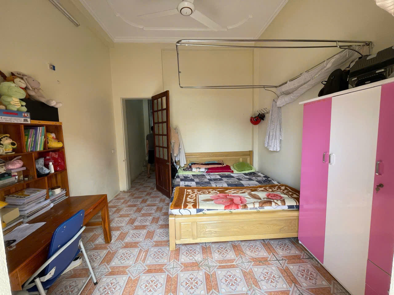 Nhà 3 tầng Phú Sơn - dt nhỏ xinh - 2 phòng ngủ - đường 3 ô tô thông - giá 2,8x tỷ