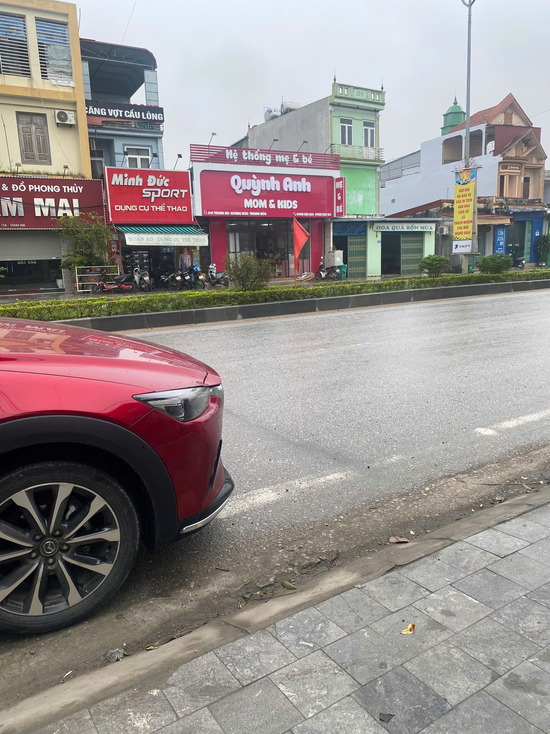 Bán lô đất 80m2 mặt tiền 4,5m trục chính kinh doanh Bút Sơn - đường 20m - giá 2,99 tỷ