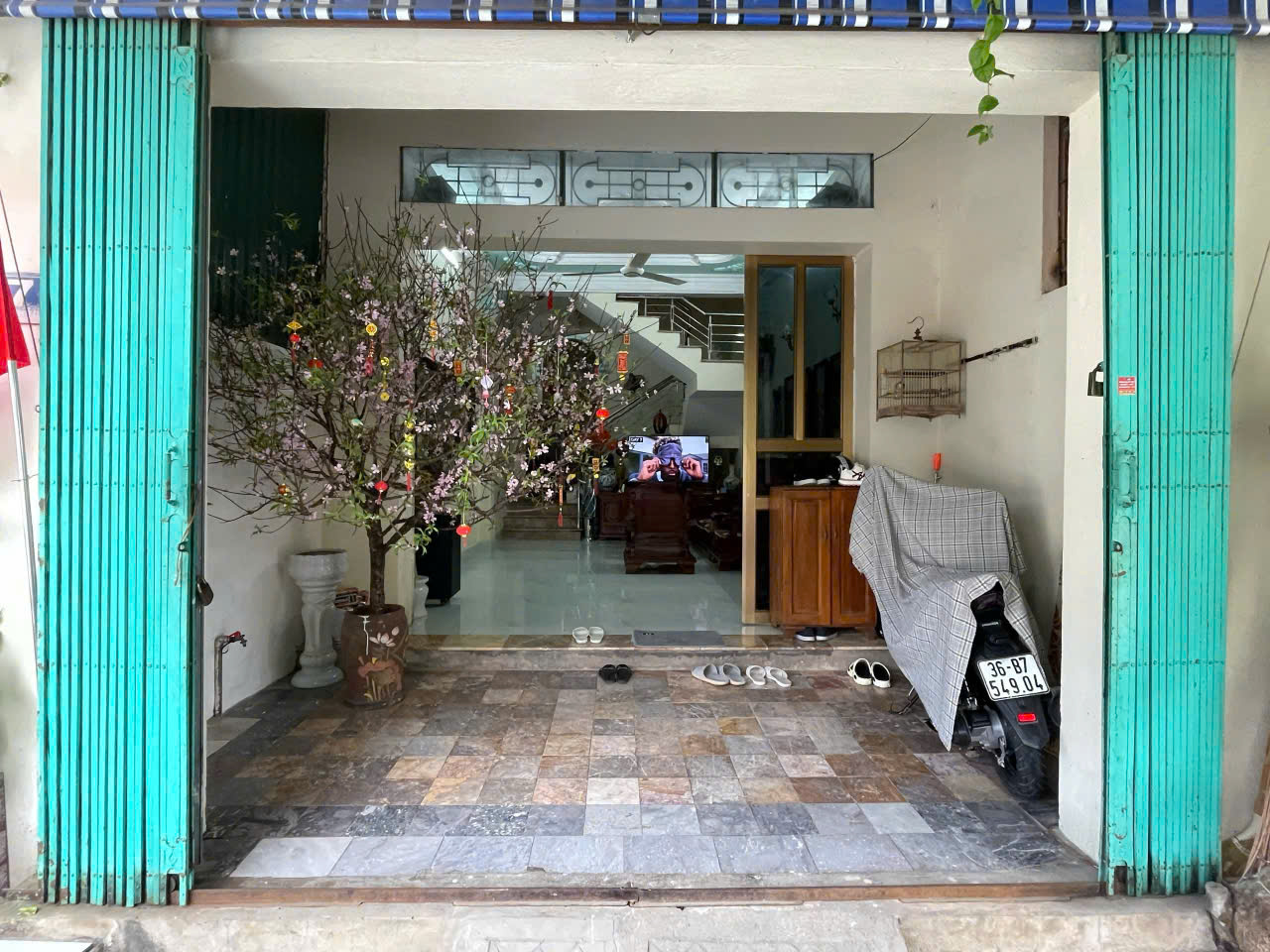 Nhà 3 tầng Phú Sơn - dt nhỏ xinh - 2 phòng ngủ - đường 3 ô tô thông - giá 2,8x tỷ