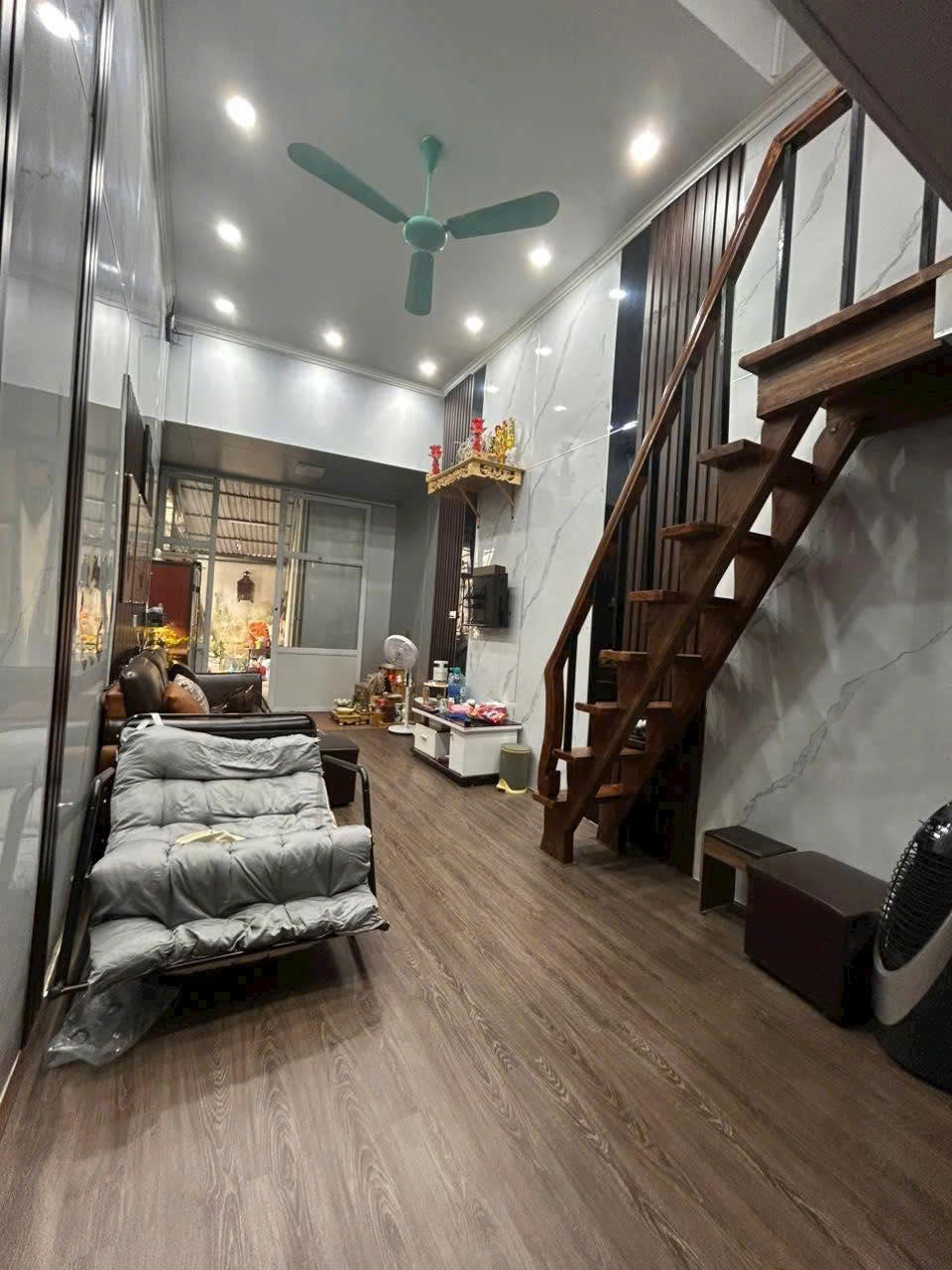 Bán nhà mặt đất gần Nguyễn Trãi - gần 6 tòa chung cư Phú Sơn, diện tích sử dụng ~50m², giá nhỉnh 1 tỷ