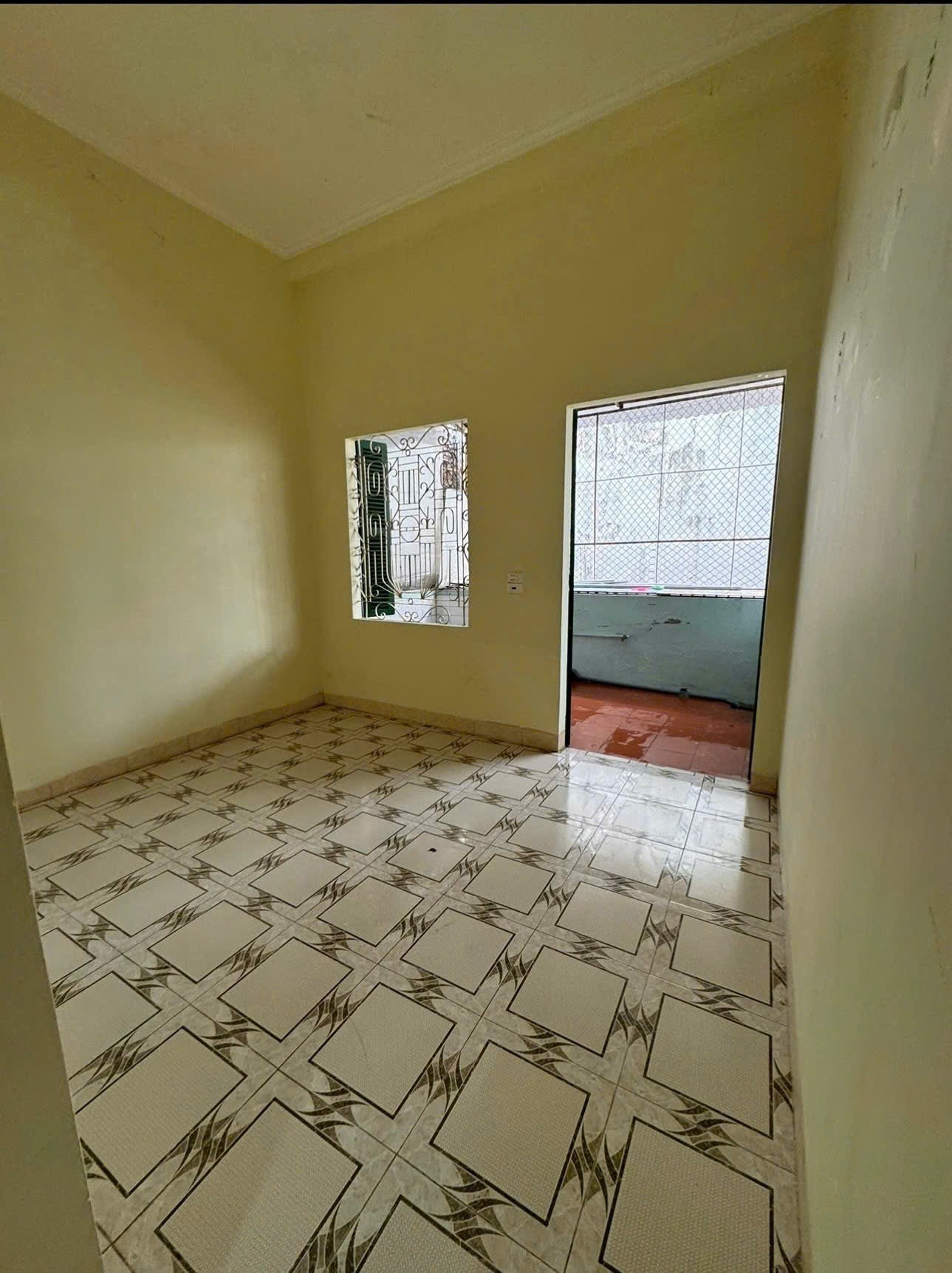 Bán nhà 2 tầng trung tâm Tp Thanh Hóa (rất cần tiền)