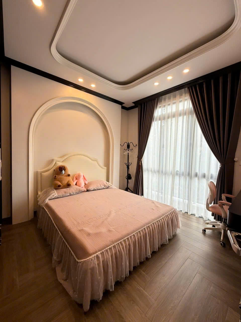 Bán nhà 4 tầng phường Hàm Rồng - mặt tiền 7,2m - đường 10m - kinh doanh cực tốt