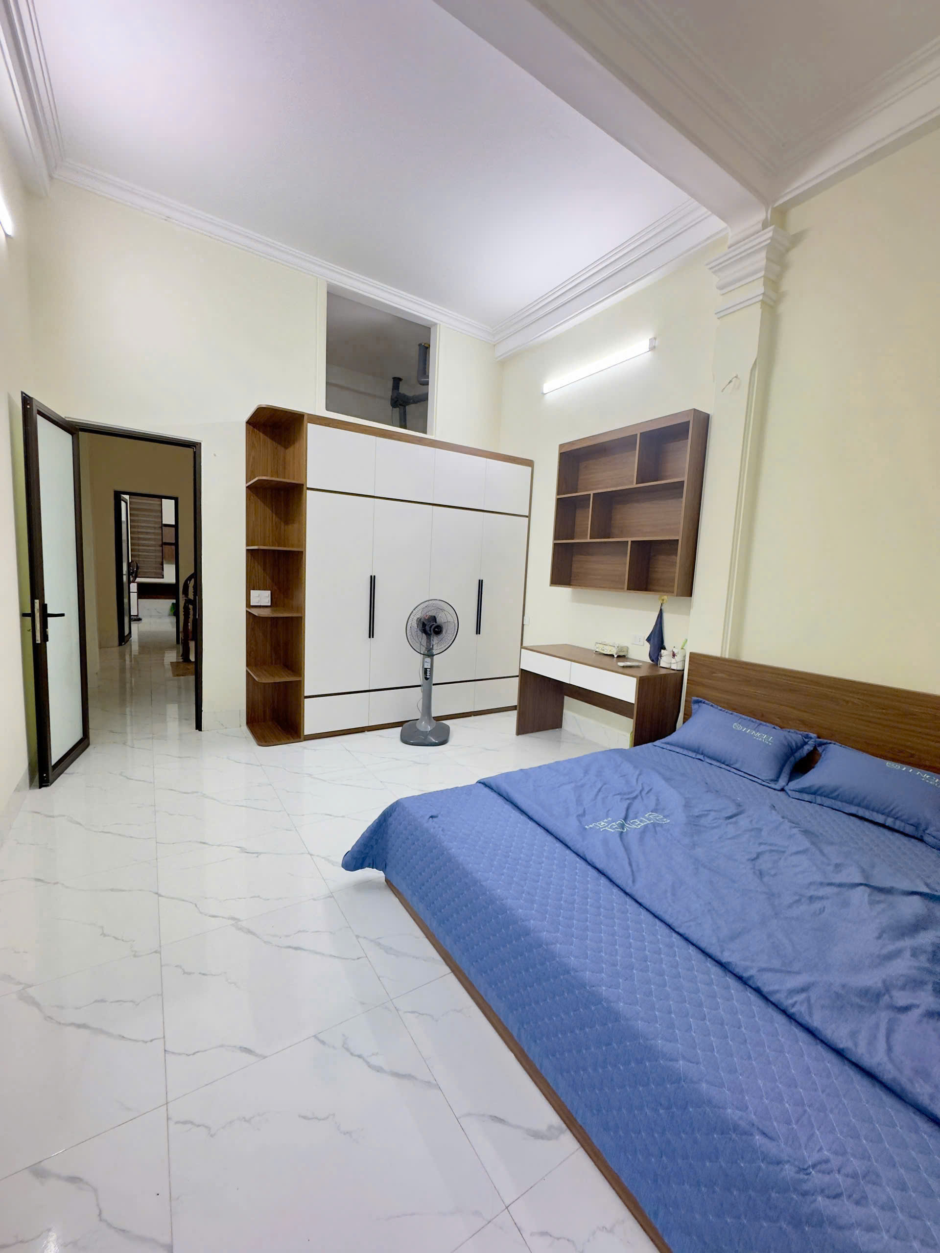 Nhà 3 tầng Đông Thọ tp Thanh Hóa - 75m2, mặt tiền 4m, gần chợ điện biên, ô tô tránh