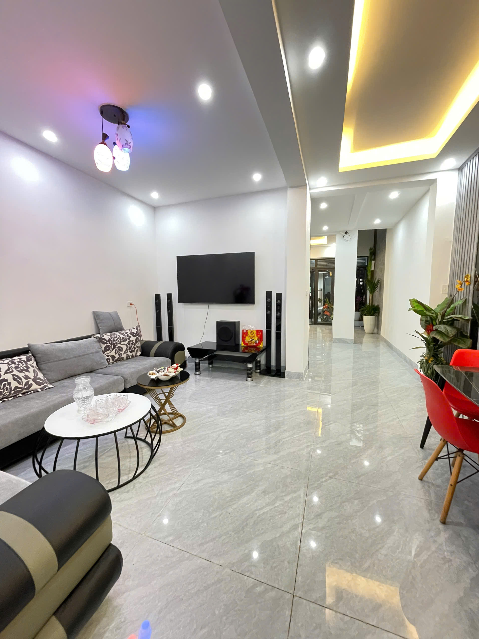 Chuyển nhượng nhà phố Đông Thọ - 80m², mt 5m, 2 tầng, vị trí kinh doanh gần Thành Thái - giá 4,65 tỷ